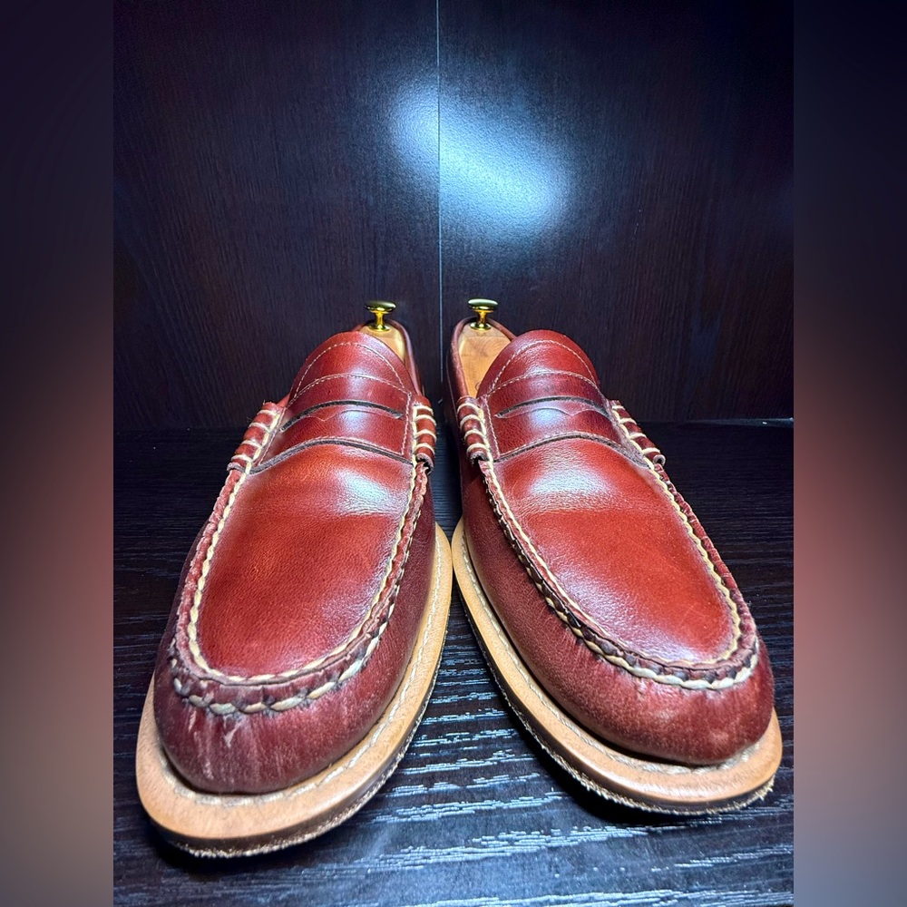 GH BASS LARSON WEEJUNS, 8D, Burgundy pull up leather